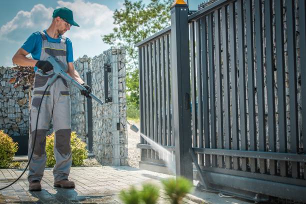 Best Animal Enclosure Cleaning  in Groton, SD